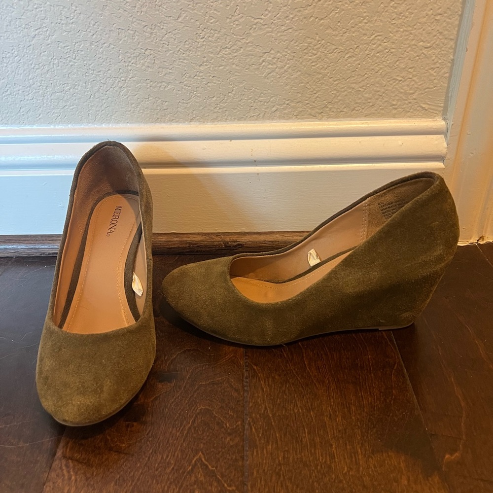 Barely Worn! Merona Wedges - Women’s Size 8.5